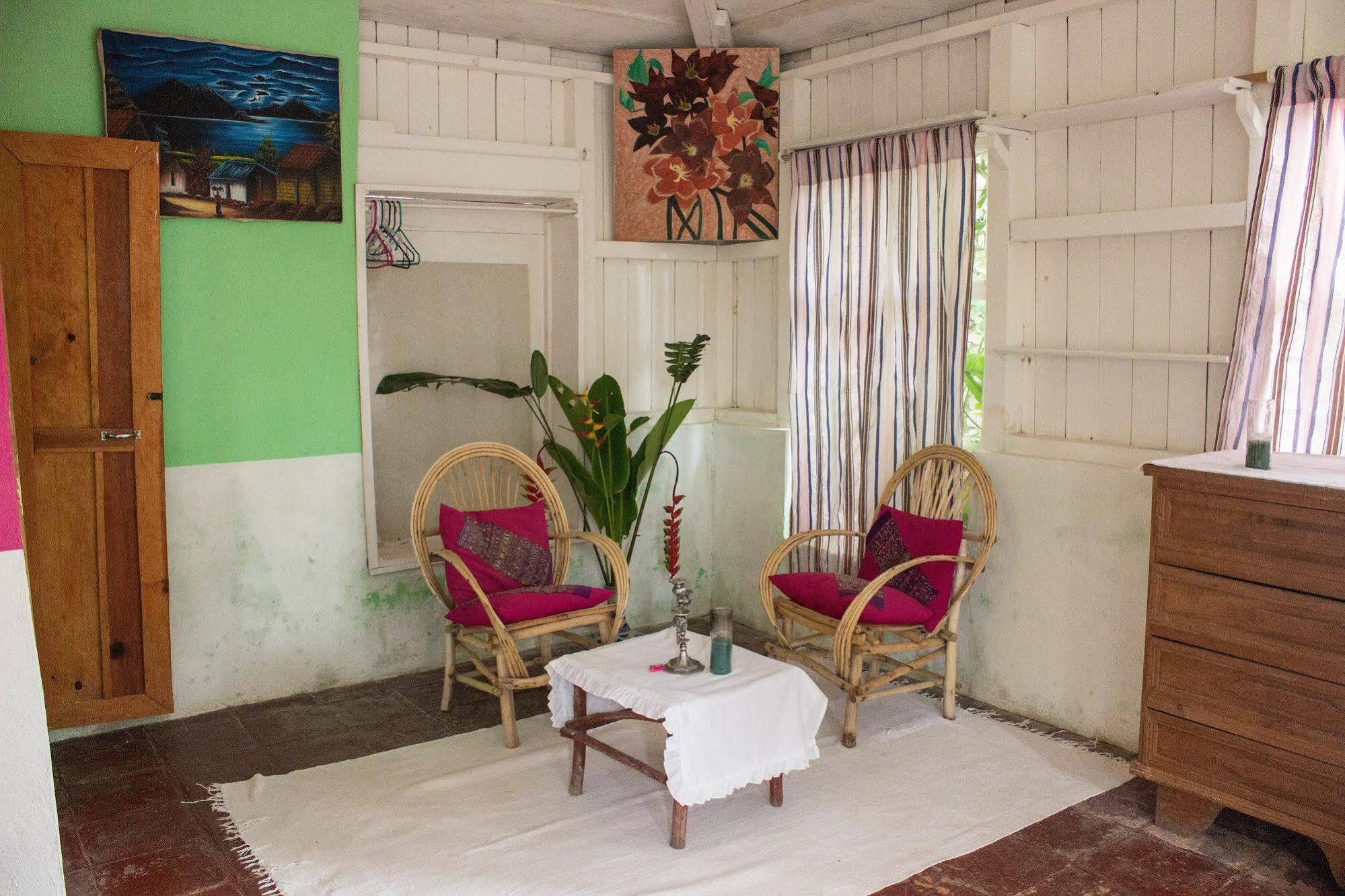 Hotel Y Restaurante La Casa Rosa Santa Cruz La Laguna Bagian luar foto